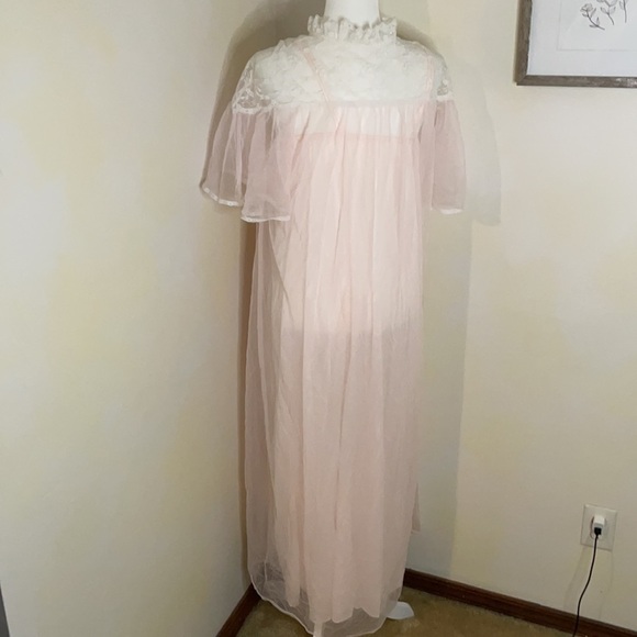 Vintage Val Mode Light pink night gown - Picture 4 of 8